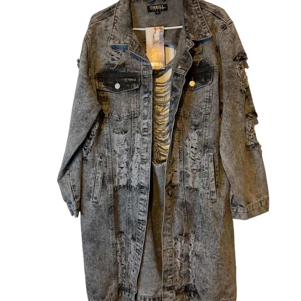 Plus-size Denim Jacket..